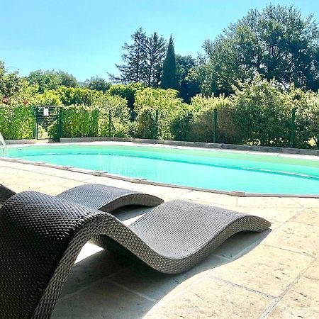 Rendez-Vous Avec Les Cigales - Gite 6 Personnes 100M2 - Piscine Privee - Climatisation Cheval-Blanc Dış mekan fotoğraf