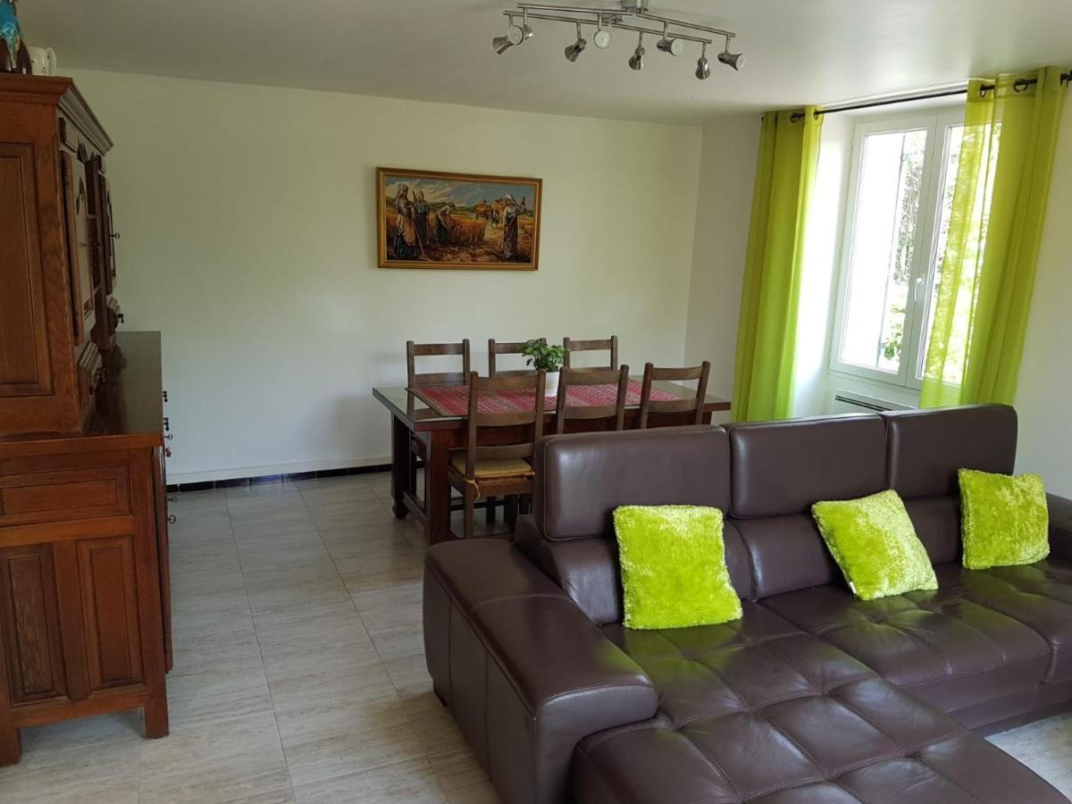 Rendez-Vous Avec Les Cigales - Gite 6 Personnes 100M2 - Piscine Privee - Climatisation Cheval-Blanc Dış mekan fotoğraf